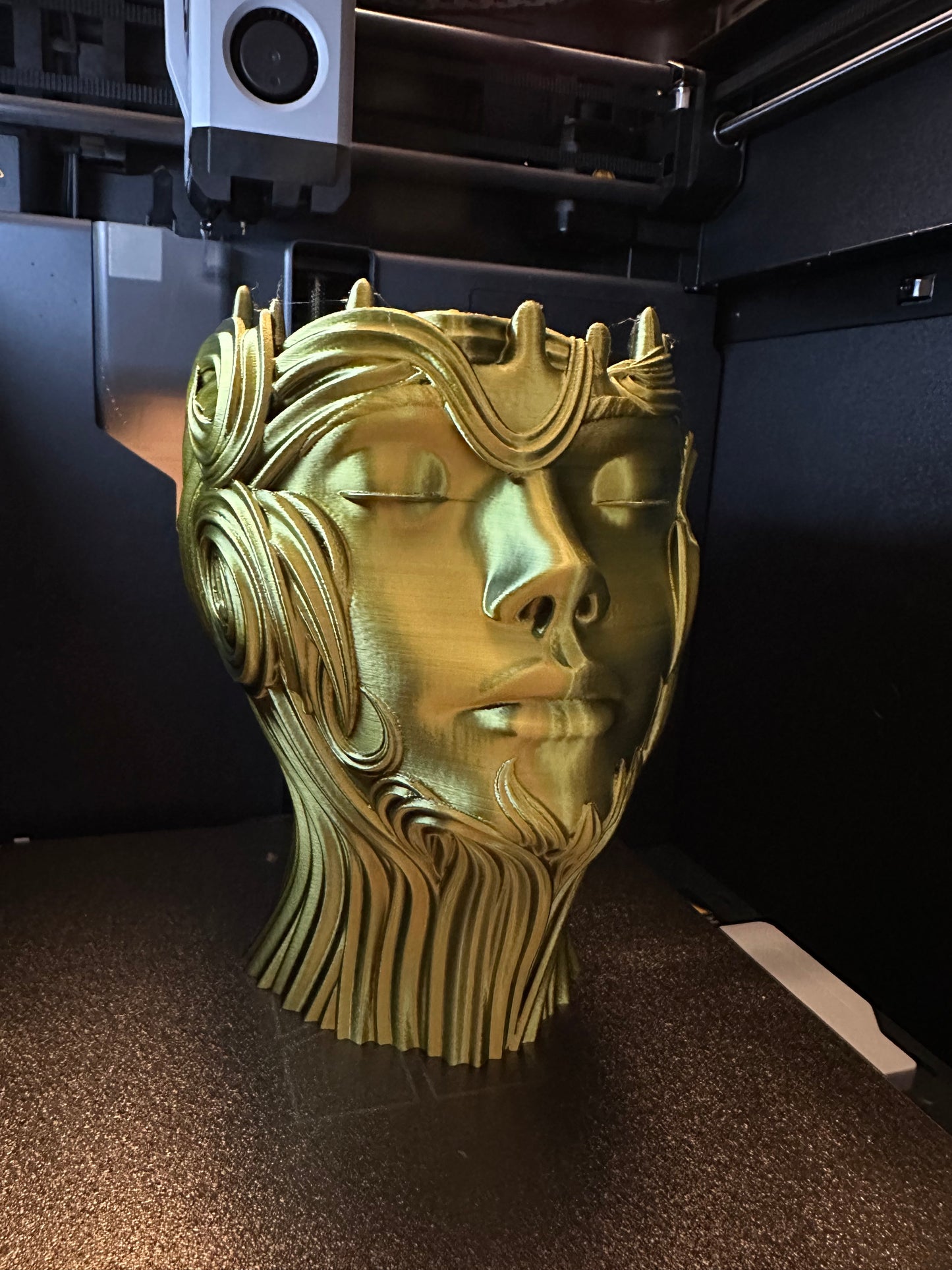 The Women’s Head Planter