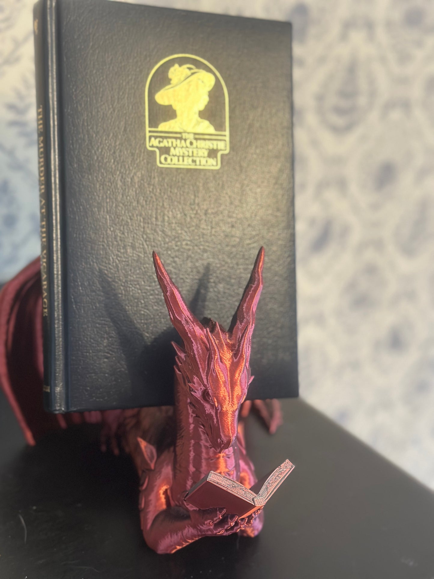 Reading Dragon Book Holder / Silky Red/Black Color / 3D Printed Book Holder